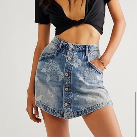 NWOT! Free People Ray Denim Floral Printed Skort size 0 - Picture 5 of 8